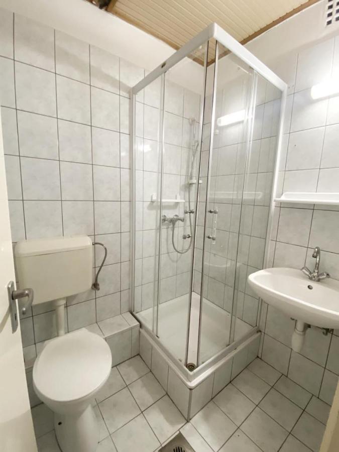 Platan Ueduelo Lägenhet Balatonlelle Exteriör bild