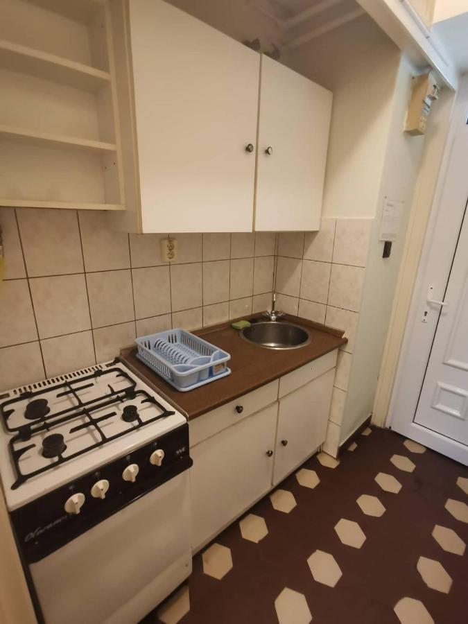Platan Ueduelo Lägenhet Balatonlelle Exteriör bild