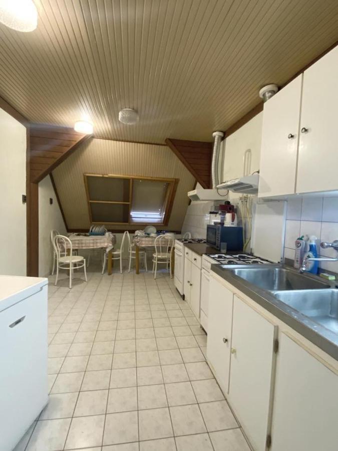 Platan Ueduelo Lägenhet Balatonlelle Exteriör bild